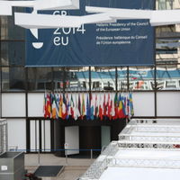 witte inkijk werende en zicht blokkerende raamfolie bij de Europese Raad in Brussel, plaatsing door www.medianoord.be